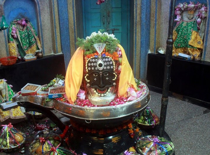 Mankameshwar Temple, Lucknow, Uttar Pradesh - Vushii.com Mankameshwar Temple, Lucknow, Uttar Pradesh - Vushii.com